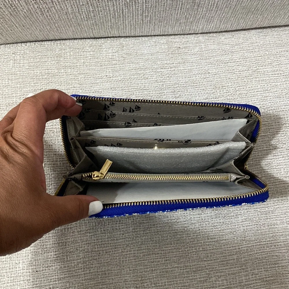 Wallet - Picture 2 of 3